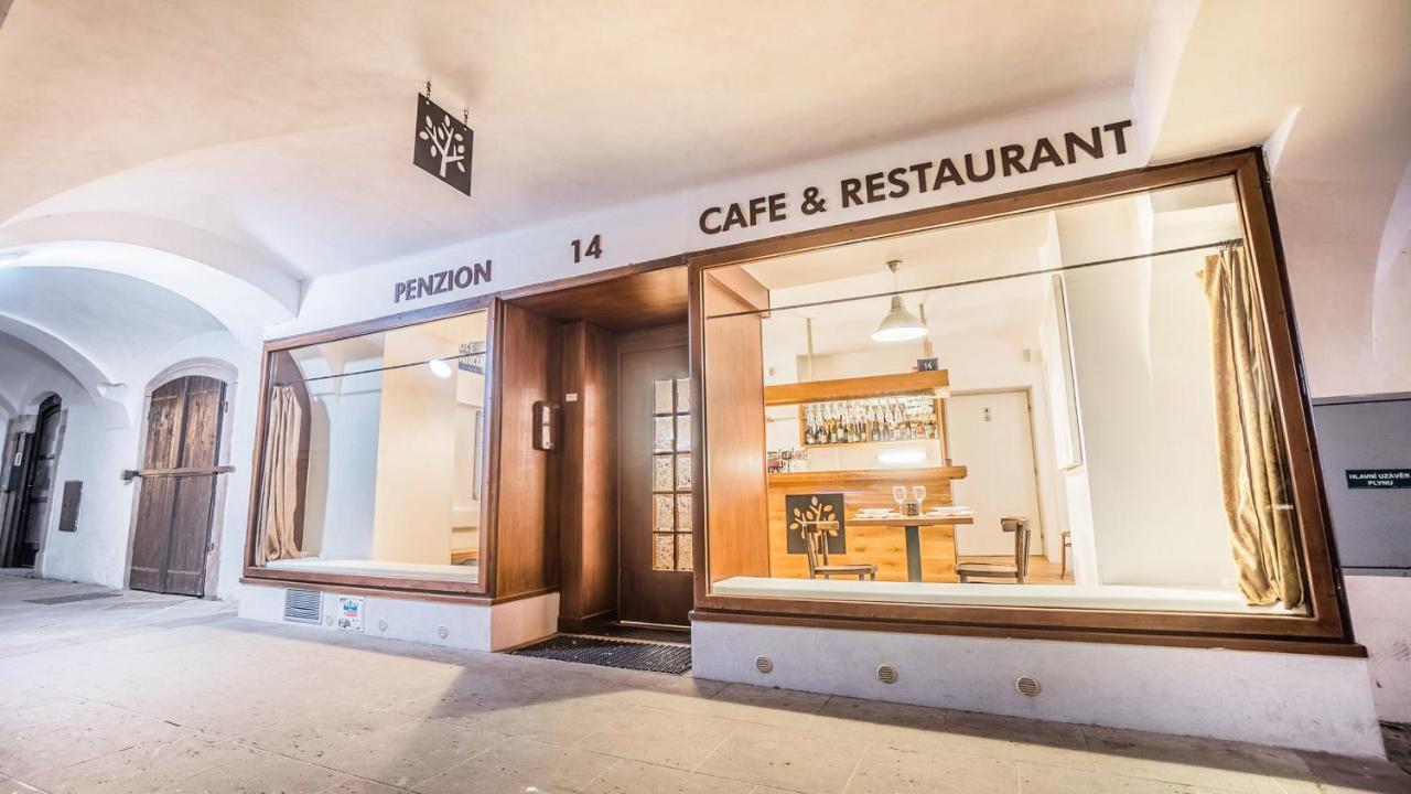 Penzion A Restaurace 14 Hostinné Exterior foto